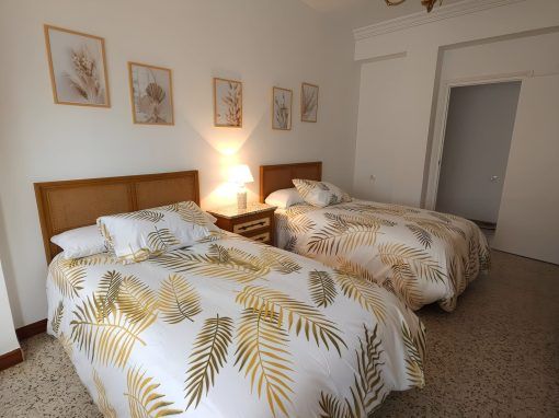 Apartamento la Panaderia. 8PAX. Frente a Bodegas Riojanas